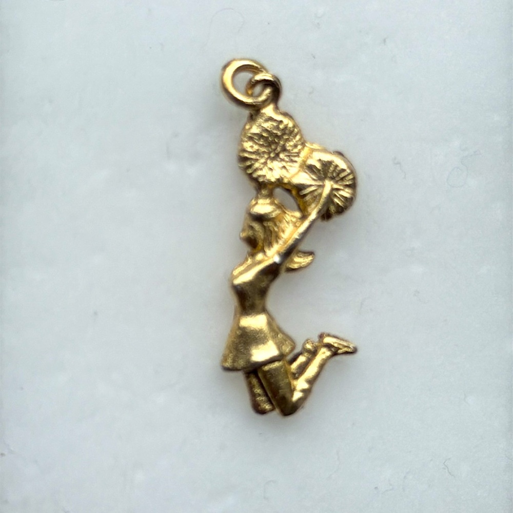 **Do Not Buy**For Phyllis only Cheerleader Pendant Necklace - Picture 3 of 5